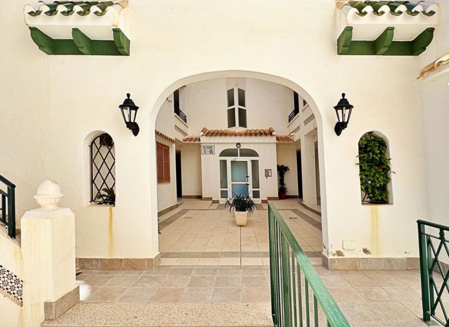 Resale - Apartment - Torrevieja - La Mata