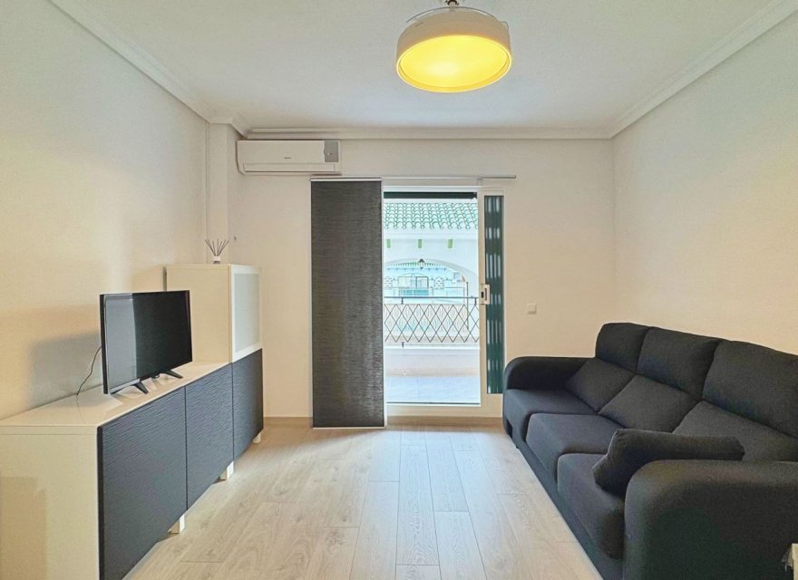 Resale - Apartment - Torrevieja - La Mata