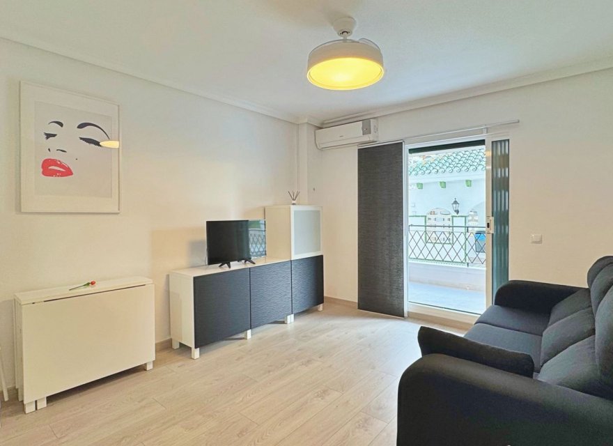 Resale - Apartment - Torrevieja - La Mata