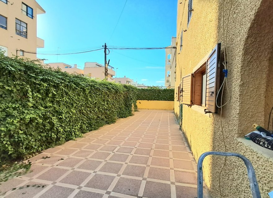 Resale - Apartment - Torrevieja - La Mata