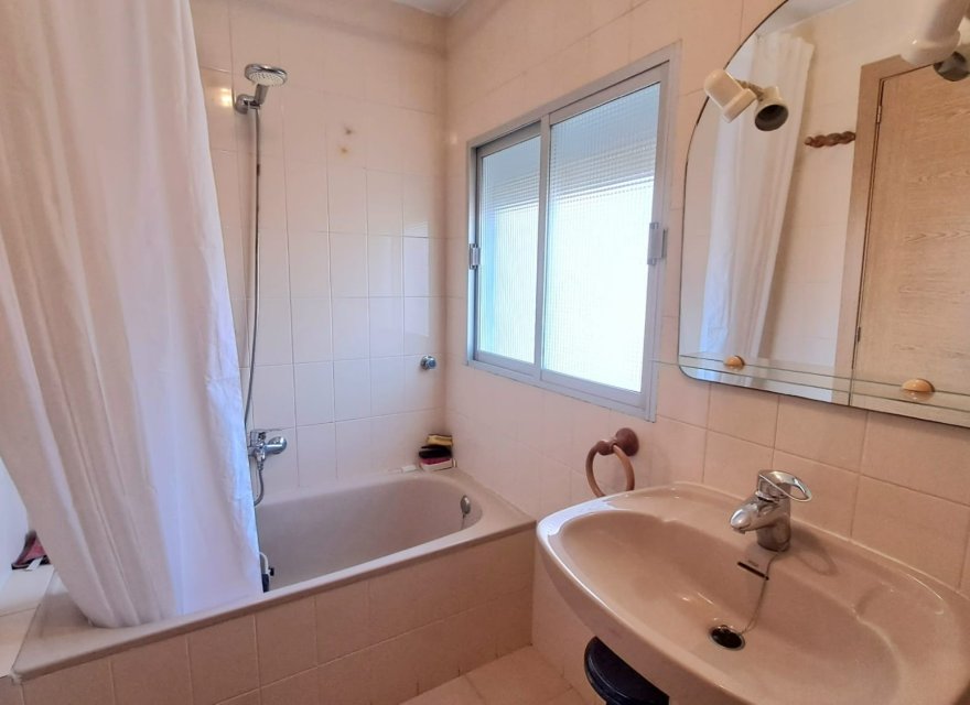 Resale - Apartment - Torrevieja - La Mata