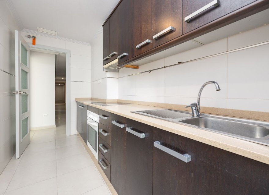 Resale - Apartment - Torrevieja - Las Piscinas Naturales