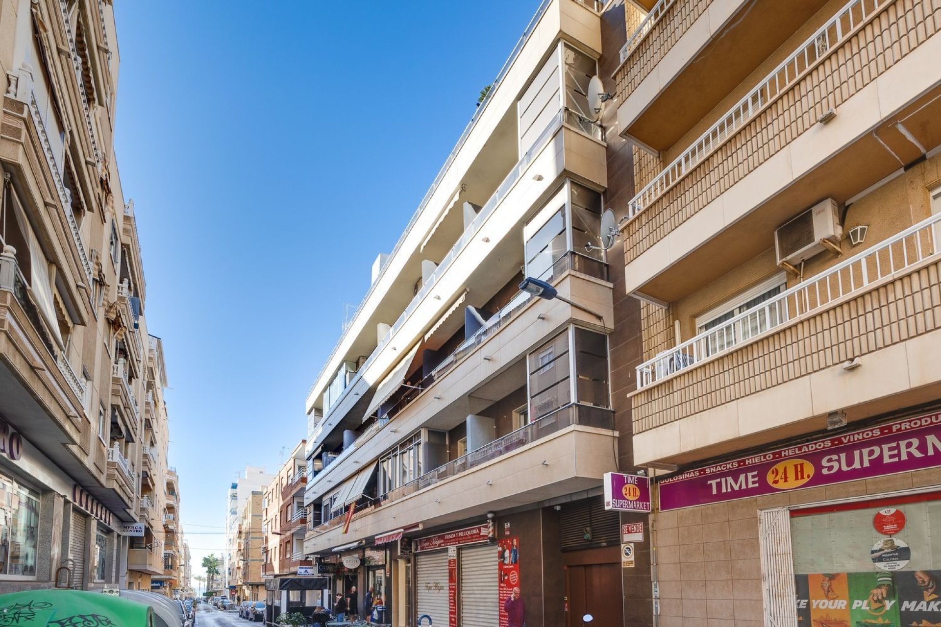 Resale - Apartment - Torrevieja - Las Piscinas Naturales