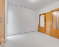 Resale - Apartment - Torrevieja - Las Piscinas Naturales