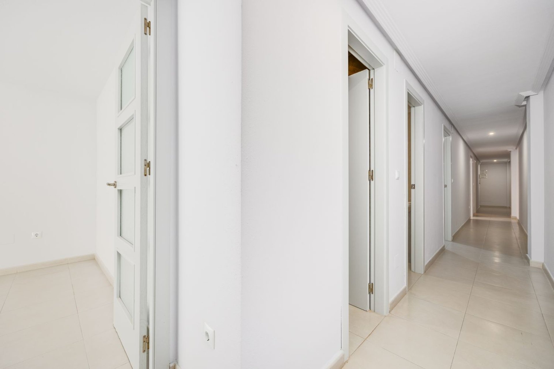 Resale - Apartment - Torrevieja - Las Piscinas Naturales