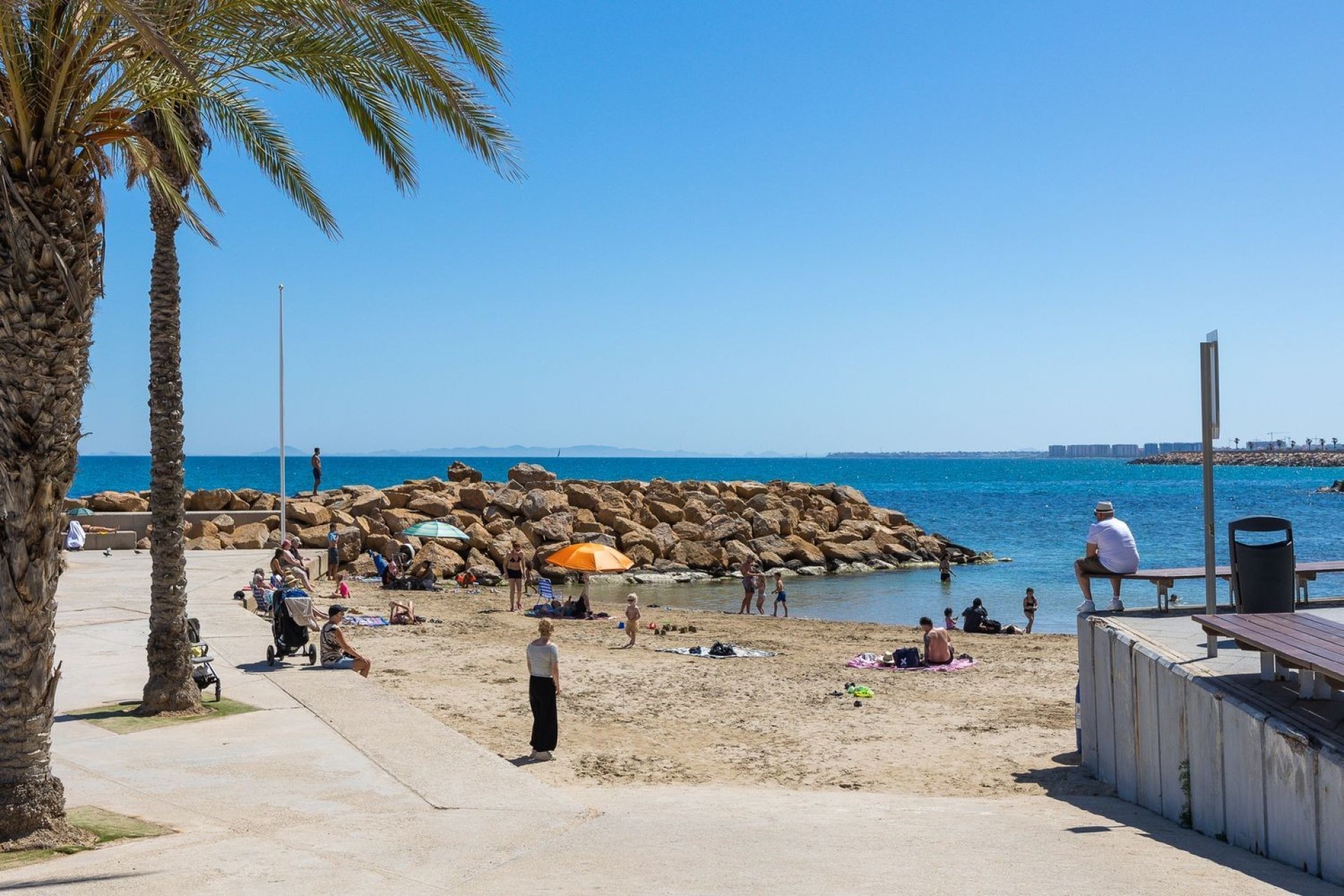 Resale - Apartment - Torrevieja - Las Piscinas Naturales