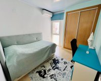 Resale - Apartment - Torrevieja - Playa de los Locos