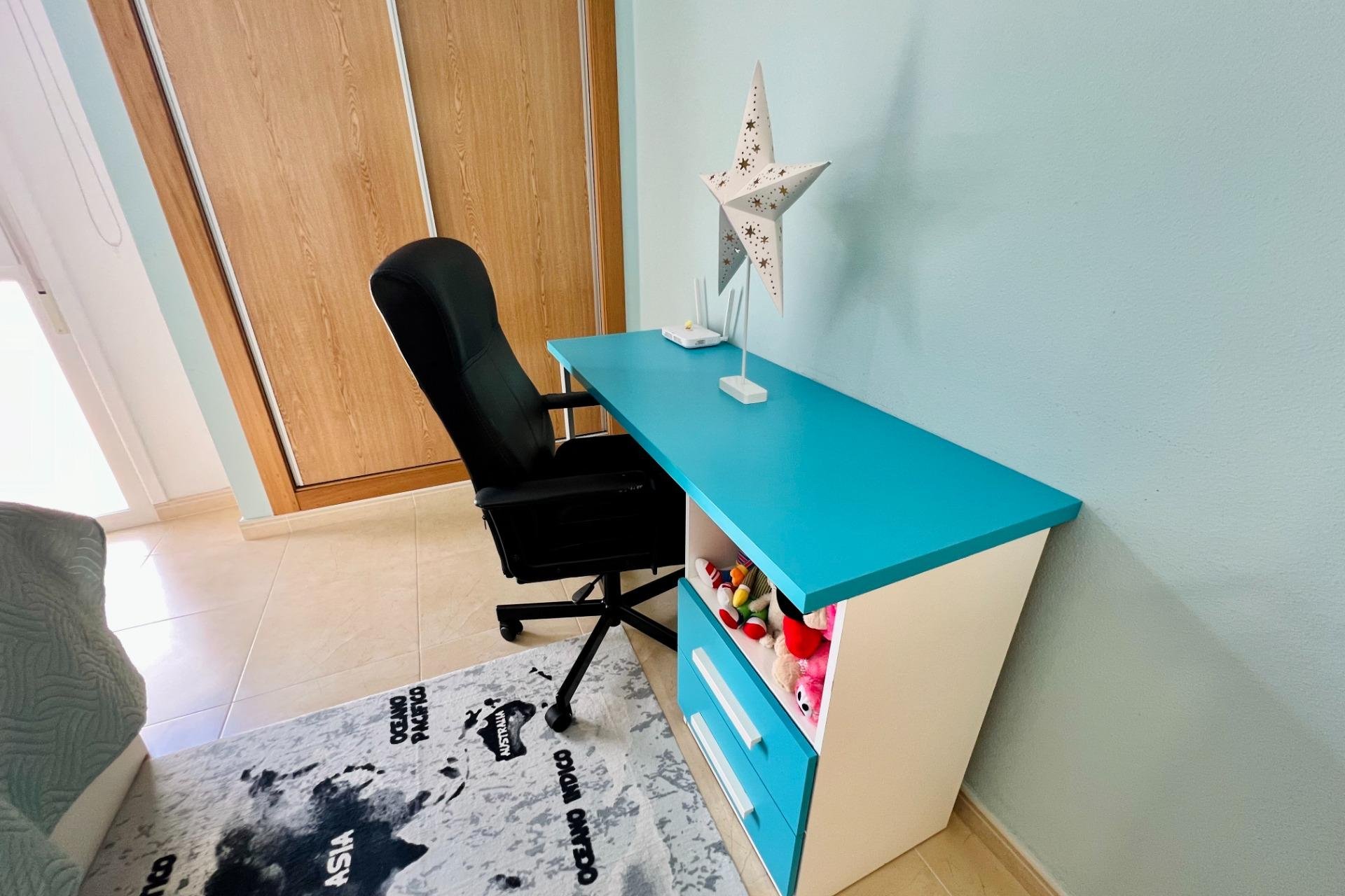 Resale - Apartment - Torrevieja - Playa de los Locos