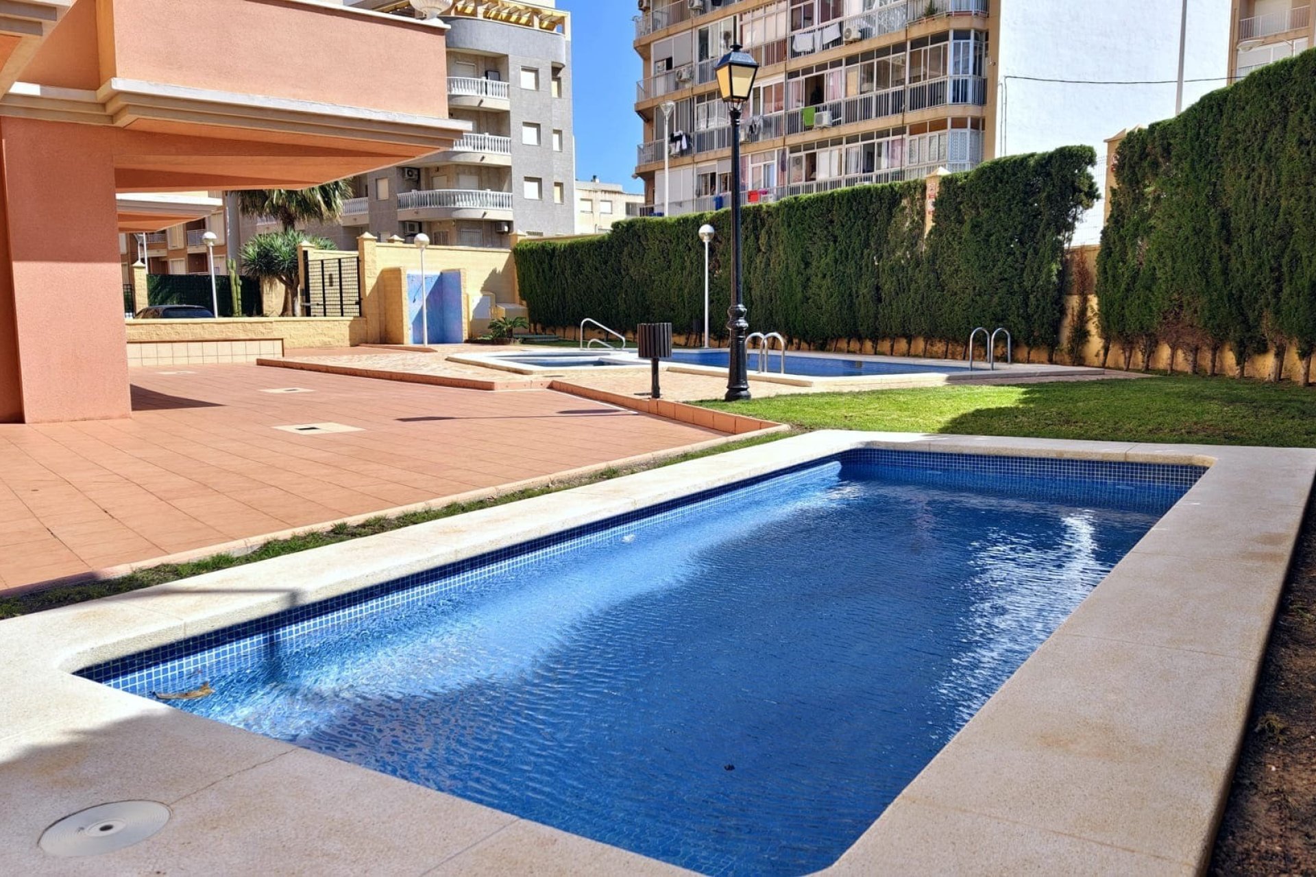 Resale - Apartment - Torrevieja - Playa de los Locos
