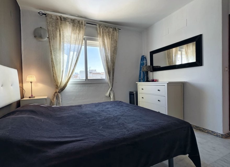 Resale - Apartment - Torrevieja - Playa de los Locos