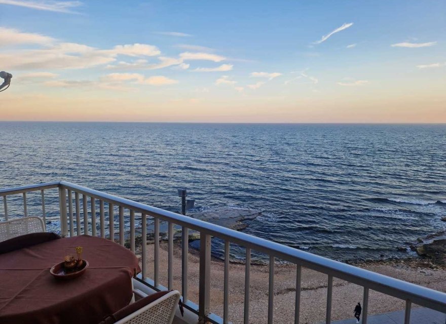 Resale - Apartment - Torrevieja - Playa del Acequión