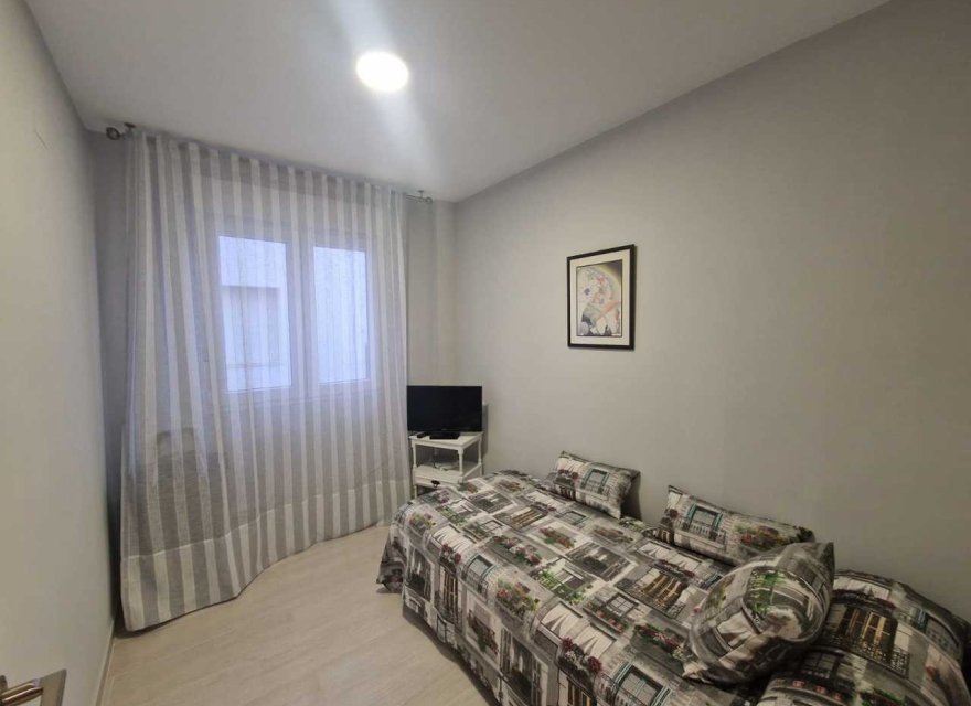 Resale - Apartment - Torrevieja - Playa del Acequión