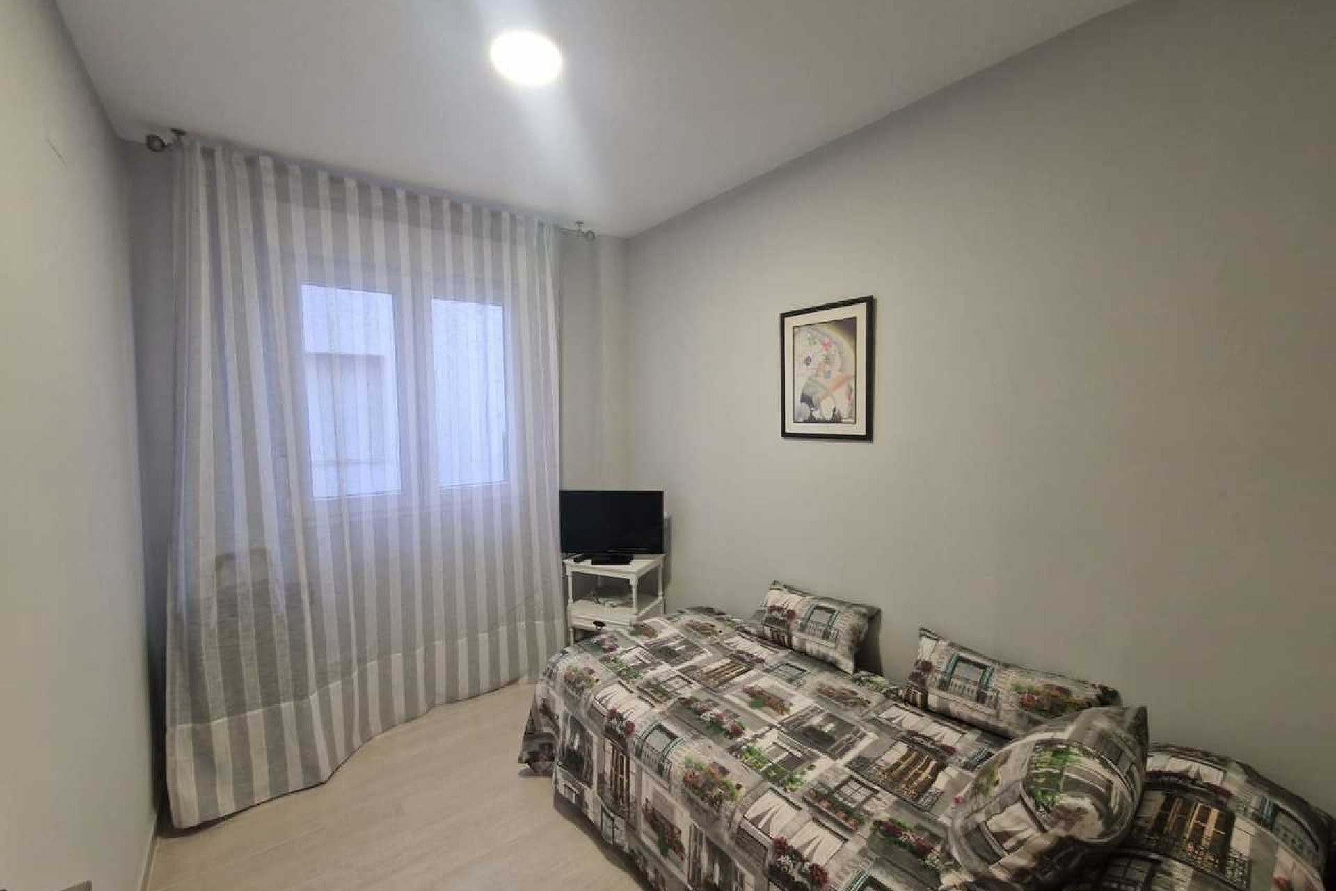 Resale - Apartment - Torrevieja - Playa del Acequión