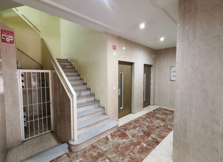 Resale - Apartment - Torrevieja - Playa del Cura