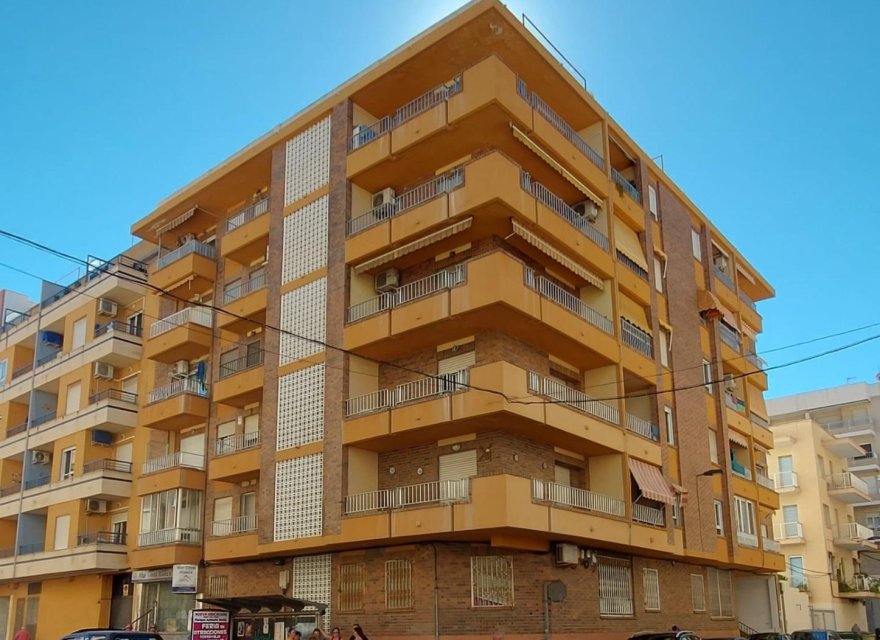 Resale - Apartment - Torrevieja - Playa del Cura