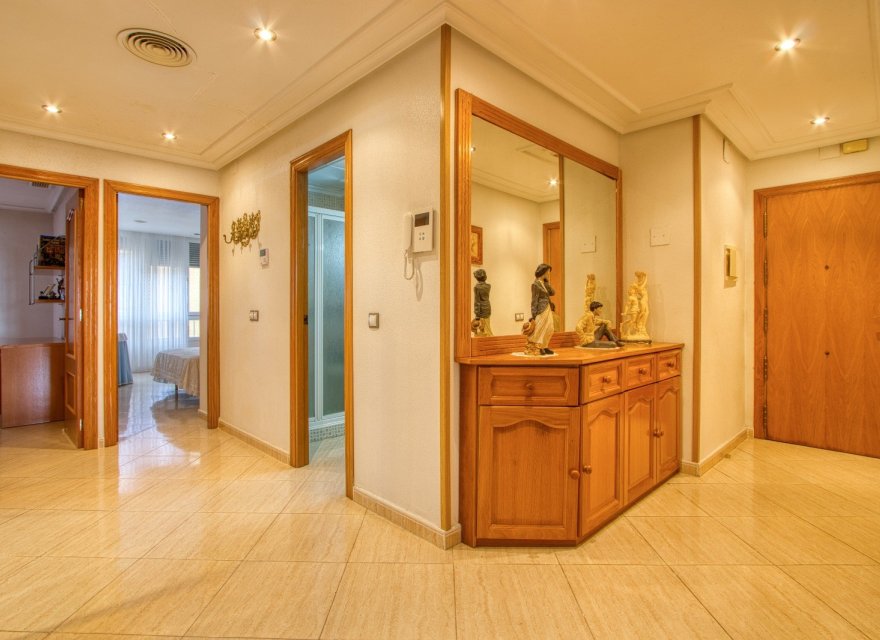 Resale - Apartment - Torrevieja - Playa del Cura