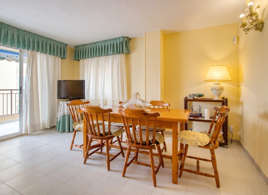 Resale - Apartment - Torrevieja - Playa del Cura