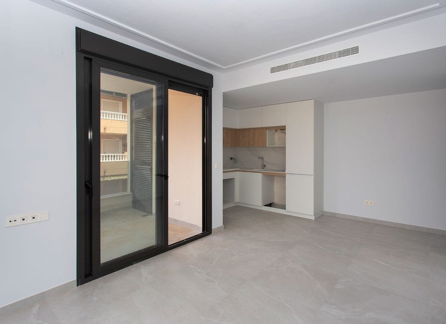 Resale - Apartment - Torrevieja - Playa del Cura