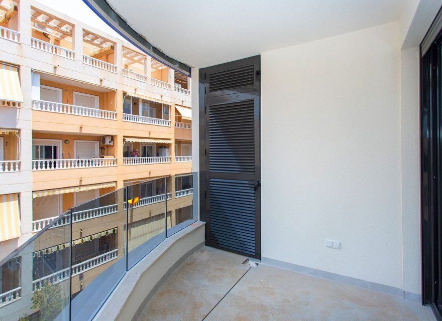 Resale - Apartment - Torrevieja - Playa del Cura