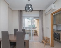 Resale - Apartment - Torrevieja - Puerto Deportivo