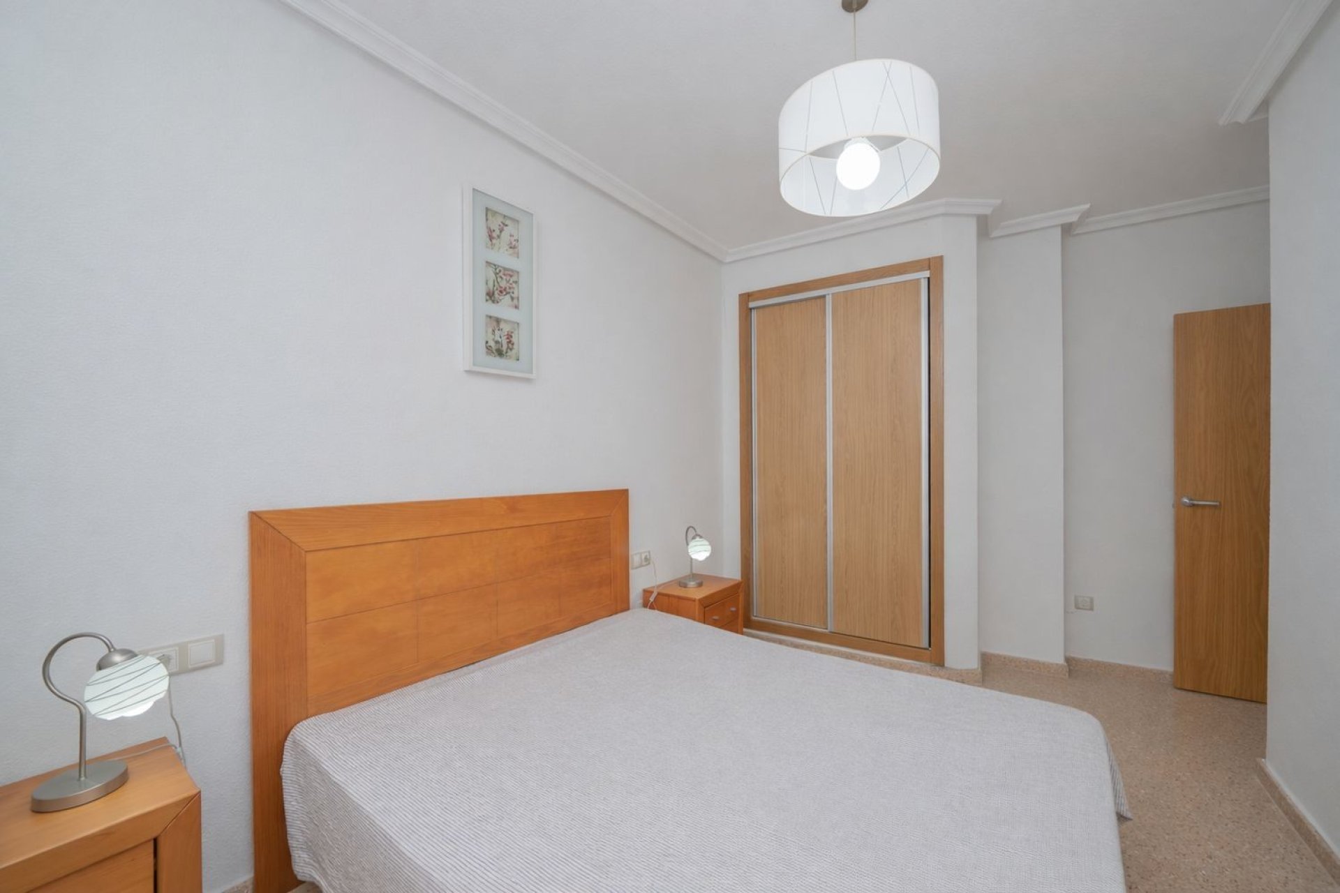 Resale - Apartment - Torrevieja - Puerto Deportivo