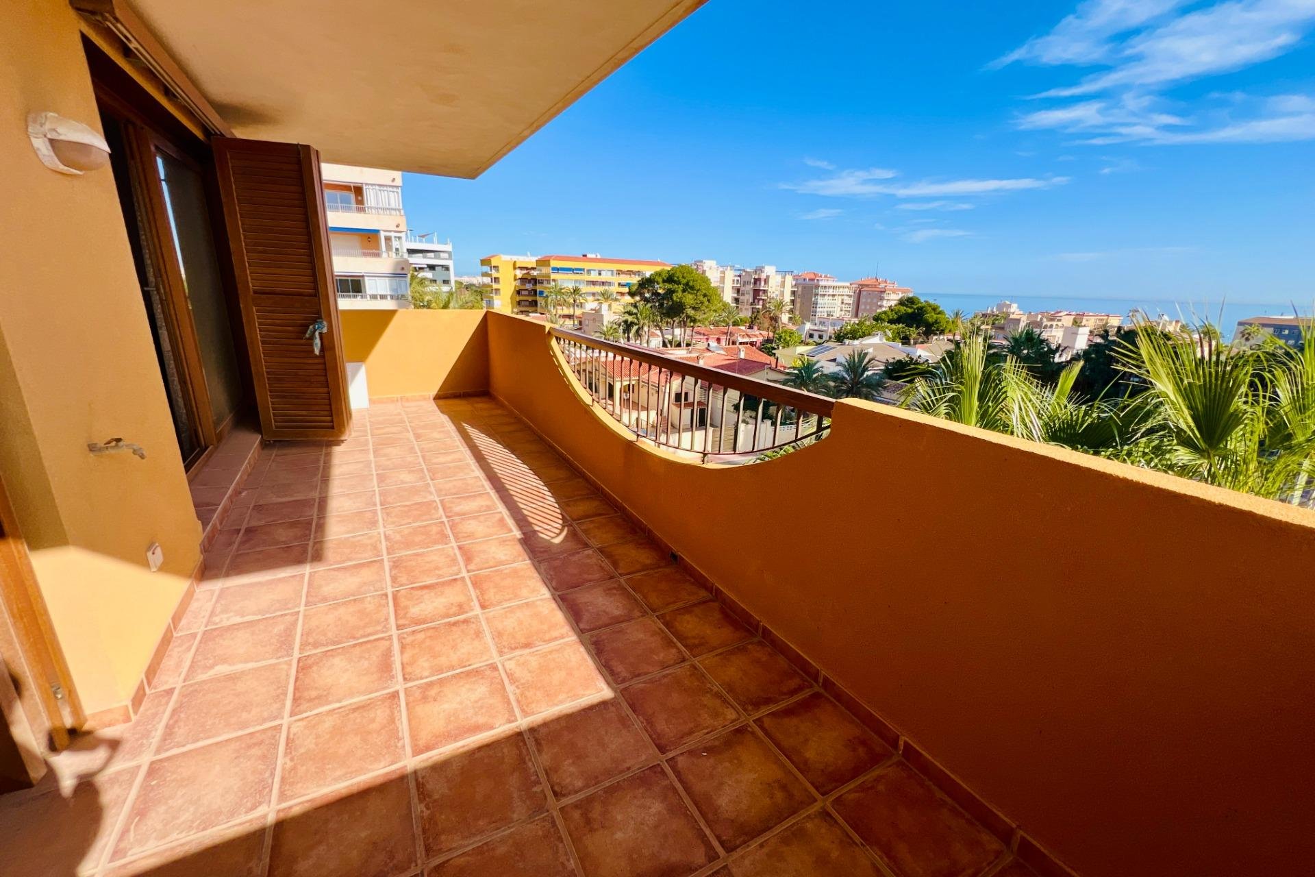 Resale - Apartment - Torrevieja - Punta Prima