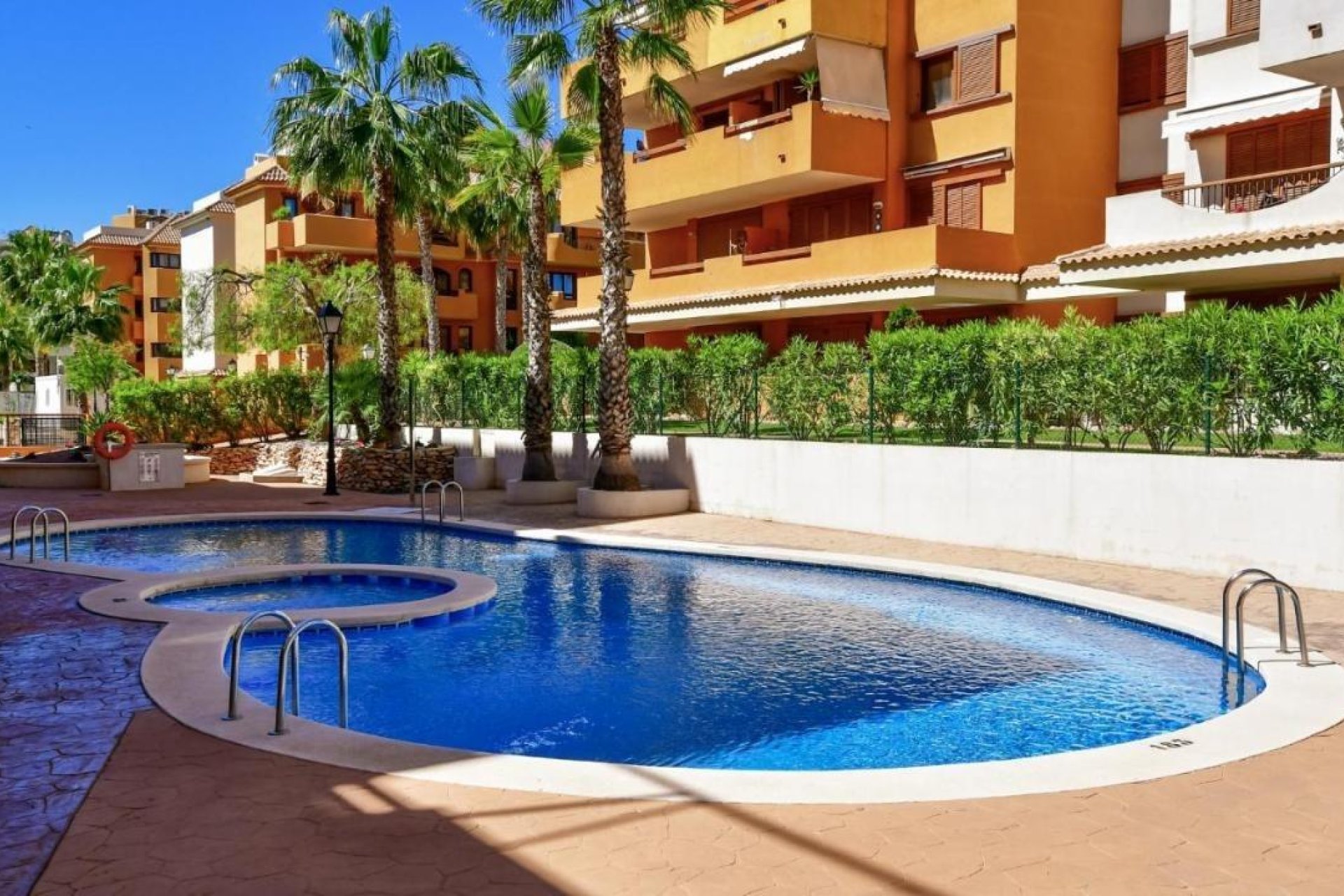 Resale - Apartment - Torrevieja - Punta Prima