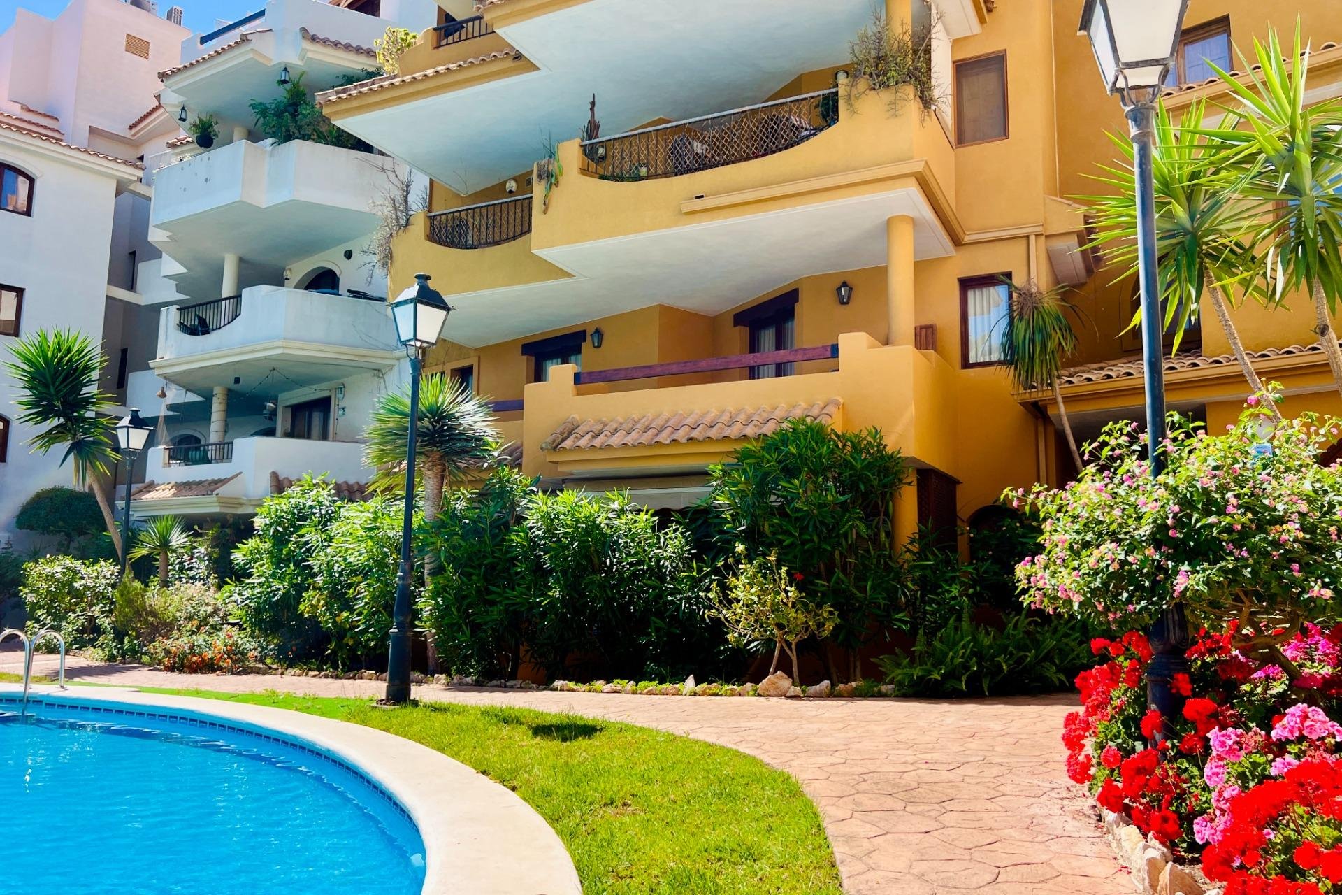 Resale - Apartment - Torrevieja - Punta Prima