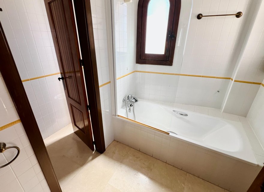 Resale - Apartment - Torrevieja - Punta Prima