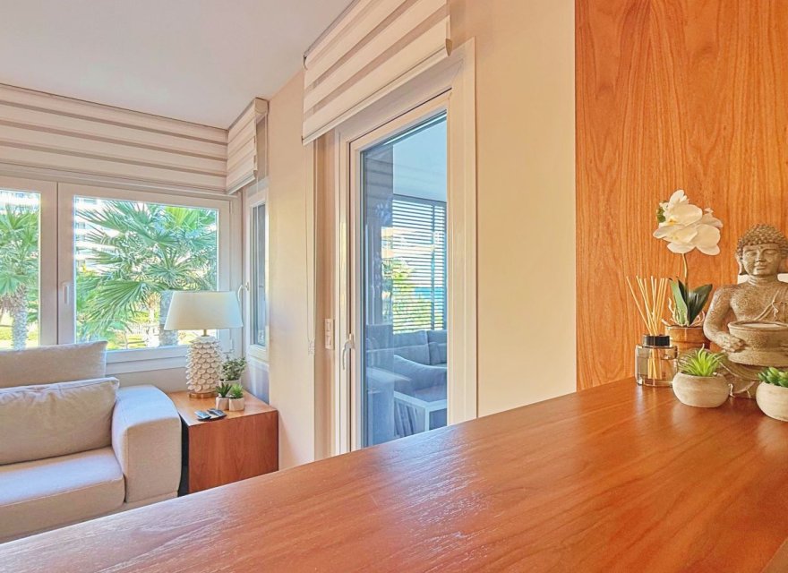 Resale - Apartment - Torrevieja - Punta Prima