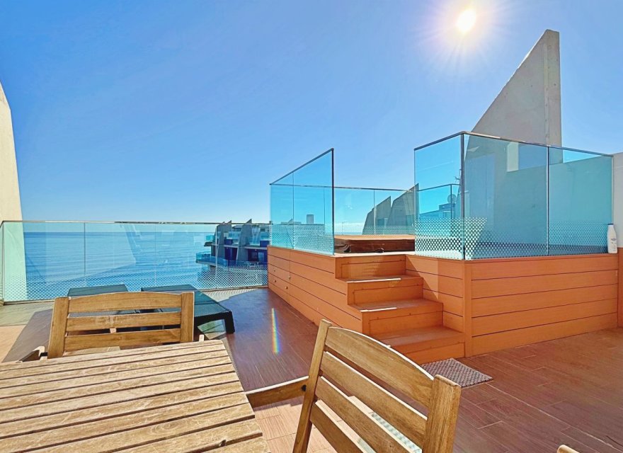 Resale - Apartment - Torrevieja - Punta Prima