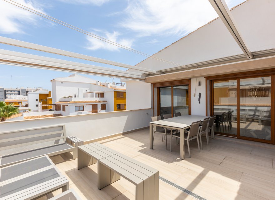 Resale - Apartment - Torrevieja - Punta Prima