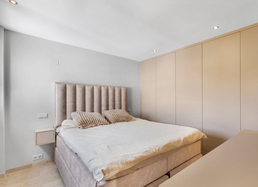 Resale - Apartment - Torrevieja - Punta Prima