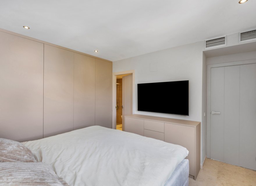 Resale - Apartment - Torrevieja - Punta Prima