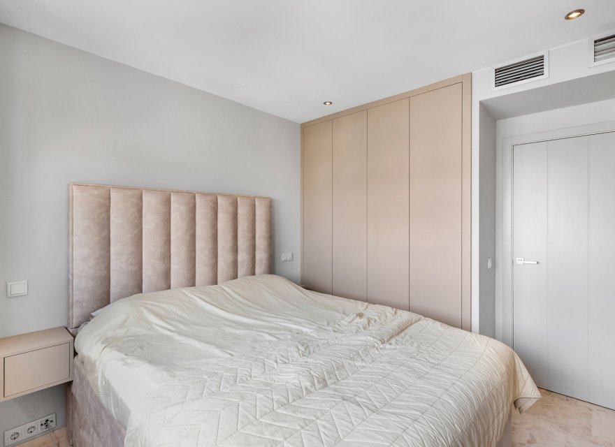 Resale - Apartment - Torrevieja - Punta Prima