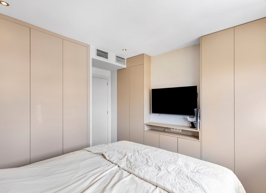 Resale - Apartment - Torrevieja - Punta Prima