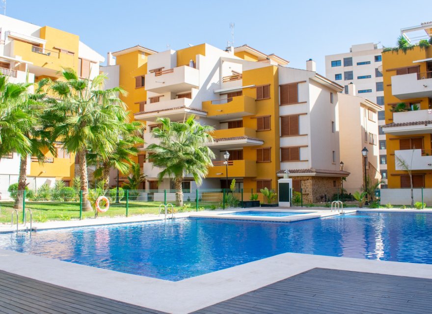 Resale - Apartment - Torrevieja - Punta Prima