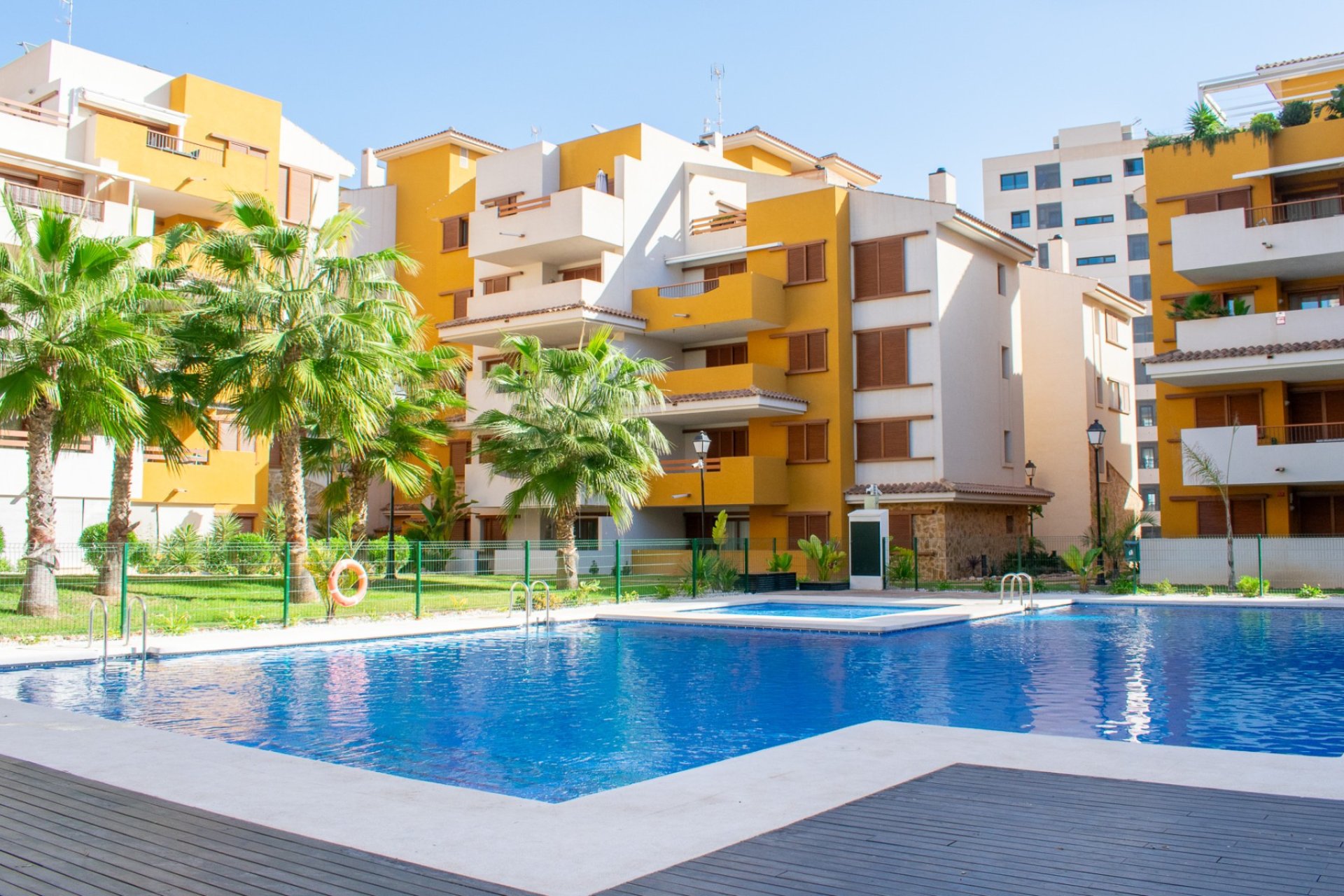 Resale - Apartment - Torrevieja - Punta Prima