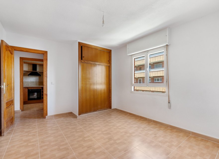 Resale - Apartment - Torrevieja - Punta Prima