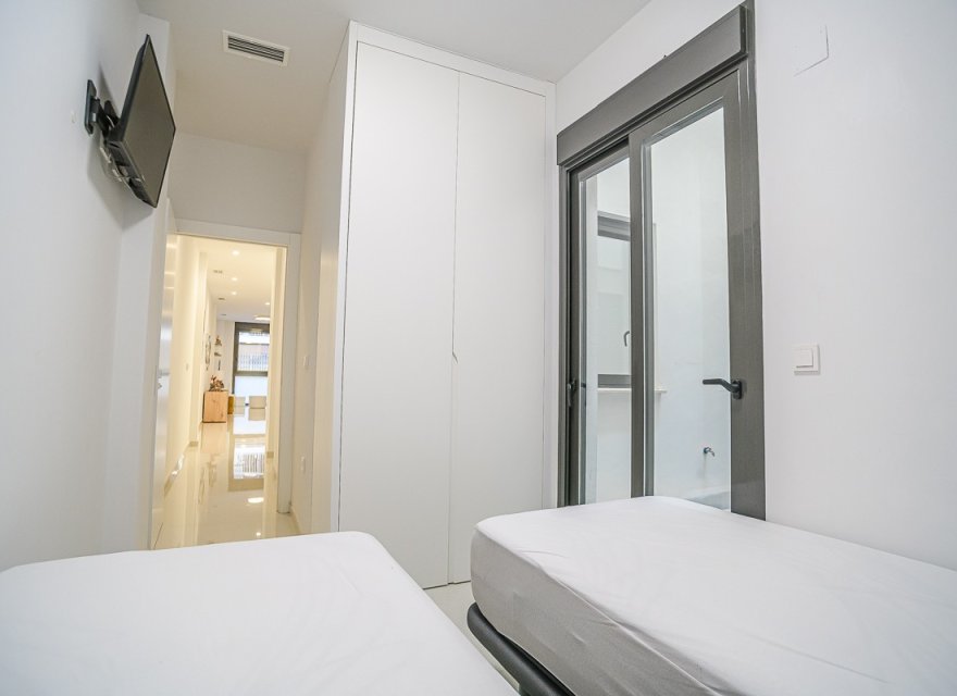 Resale - Apartment - Torrevieja