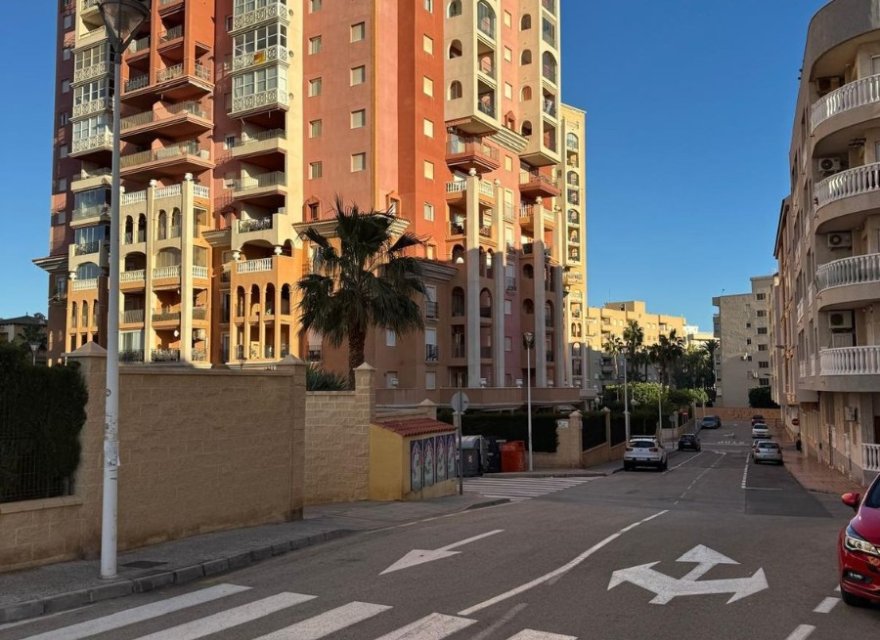 Resale - Apartment - Torrevieja