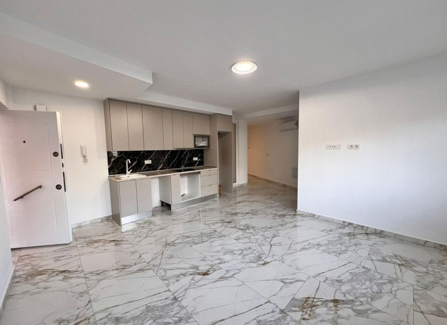 Resale - Apartment - Torrevieja