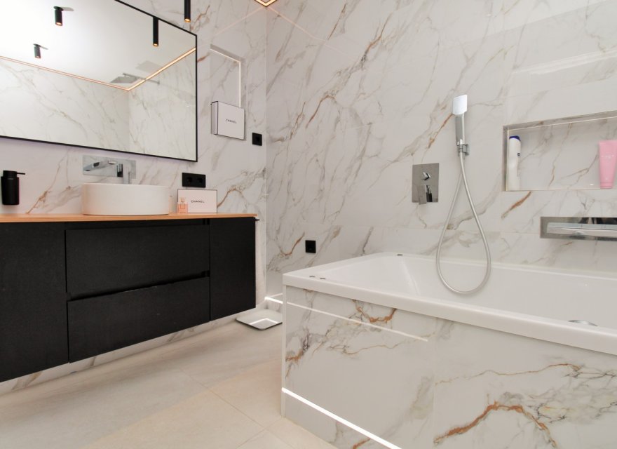 Resale - Apartment - Torrevieja