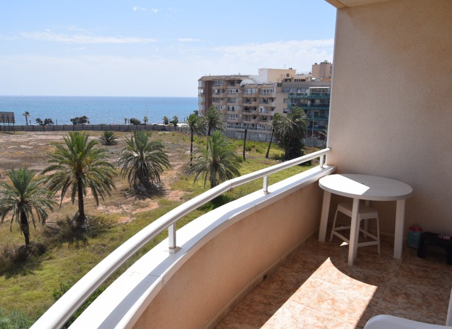 Resale - Apartment - Torrevieja