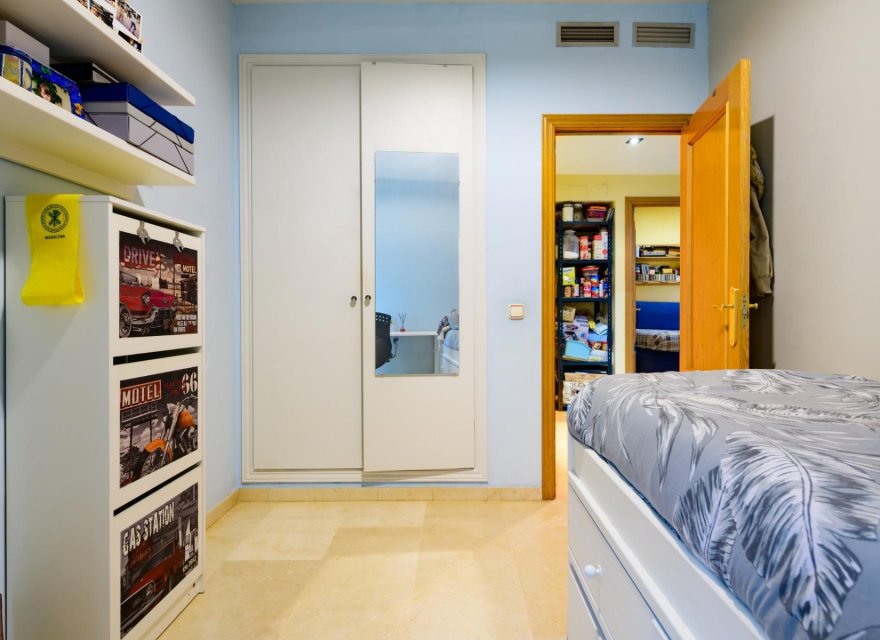 Resale - Apartment - Valencia - Campanar