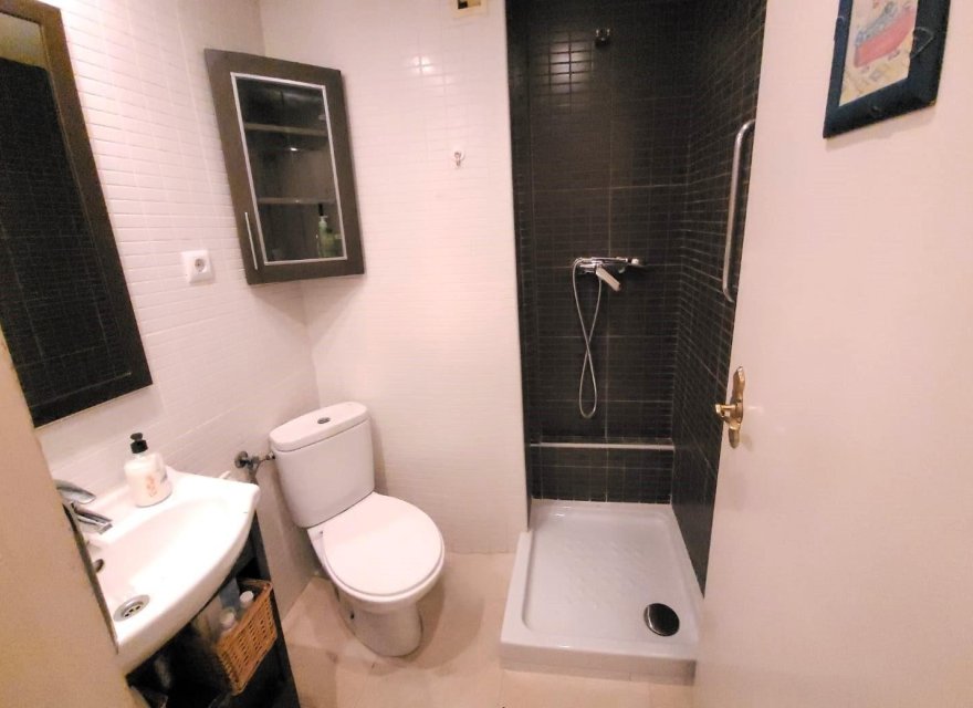 Resale - Apartment - Valencia - Ciutat Universitaria