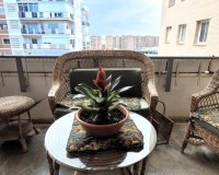 Resale - Apartment - Valencia - Ciutat Universitaria