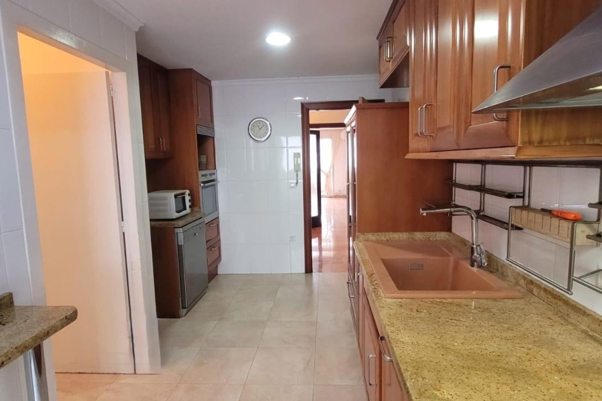 Resale - Apartment - Valencia - Ciutat Universitaria