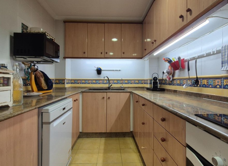 Resale - Apartment - Valencia - El Cabanyal