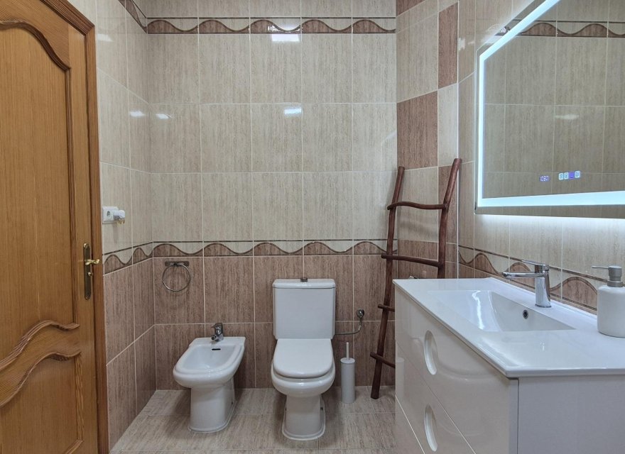 Resale - Apartment - Valencia - El Cabanyal